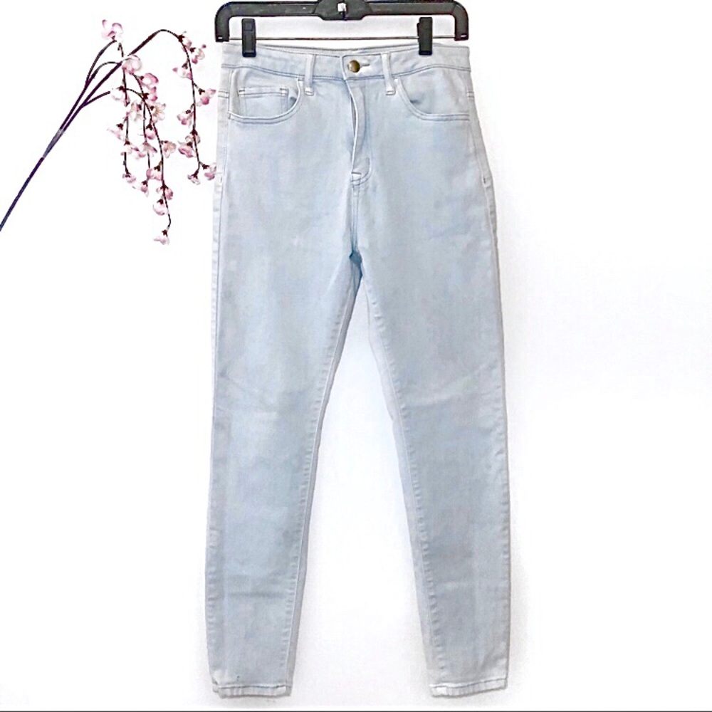 3/$30 Forever 21 Light Sky Blue High-Waisted Jeans